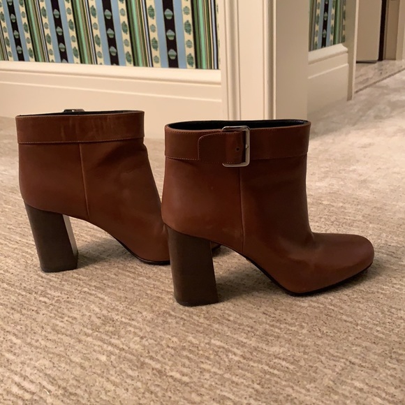 Prada booties. Cute brown size 39 perfect for fall - Picture 4 of 4